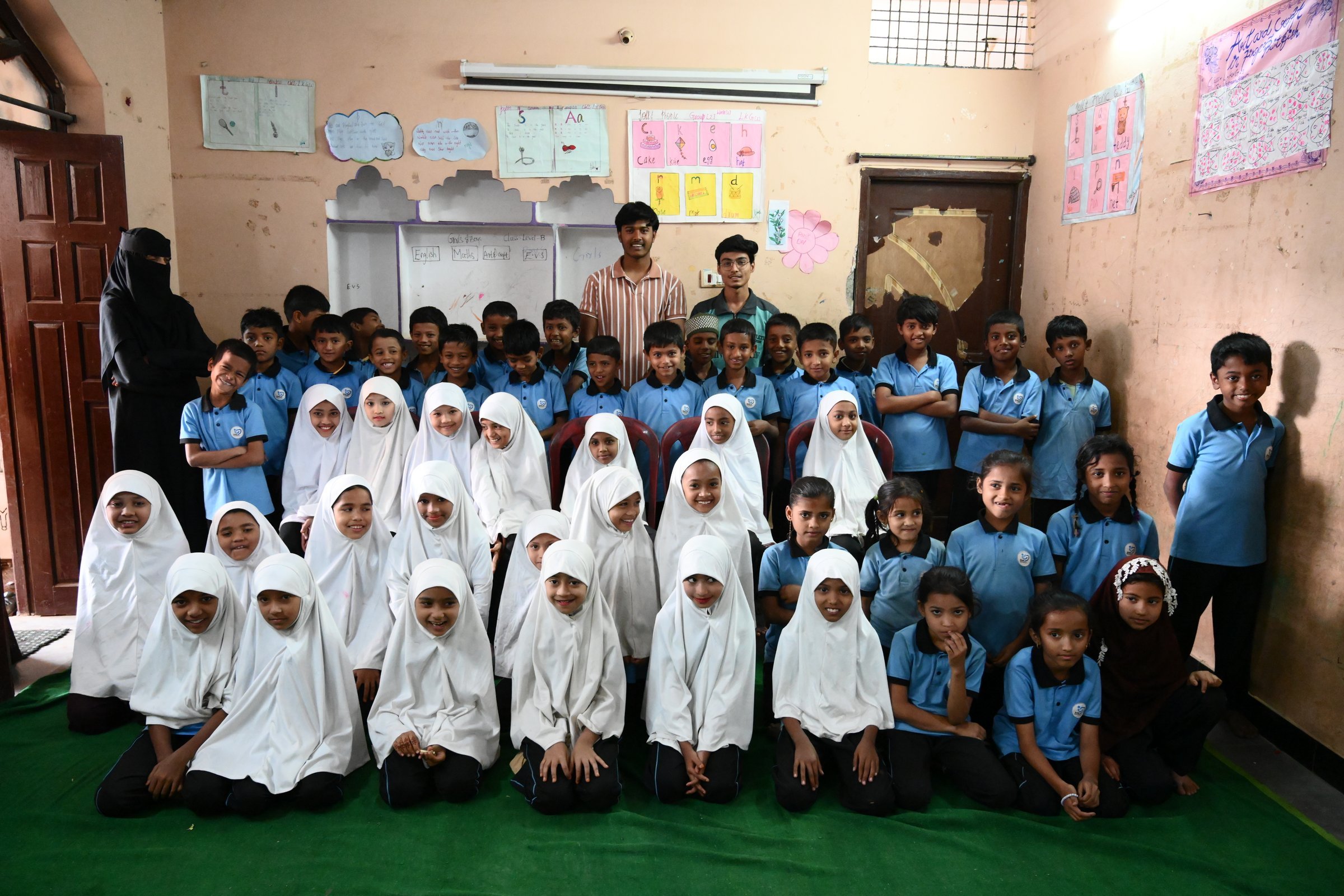 An older class photographed together